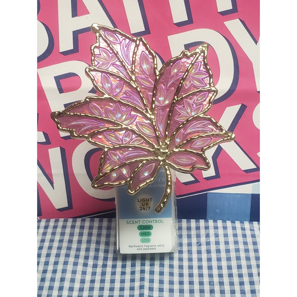 BBW Autumn Etched Leaf Scent Control Nightlight Wallflower Fragrance Plug In